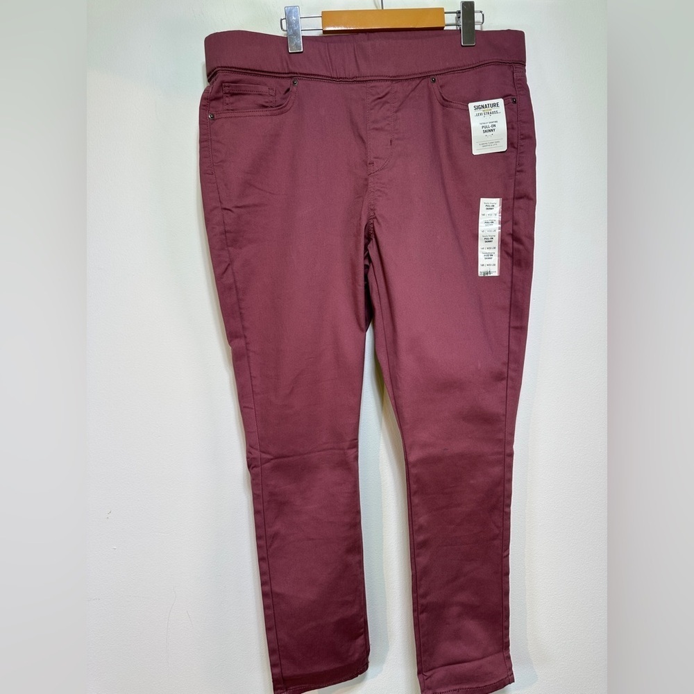 Signature by Levi Strauss | Shaping Pull-On Skinny Jeans | Dusty Mauve | Size 33
